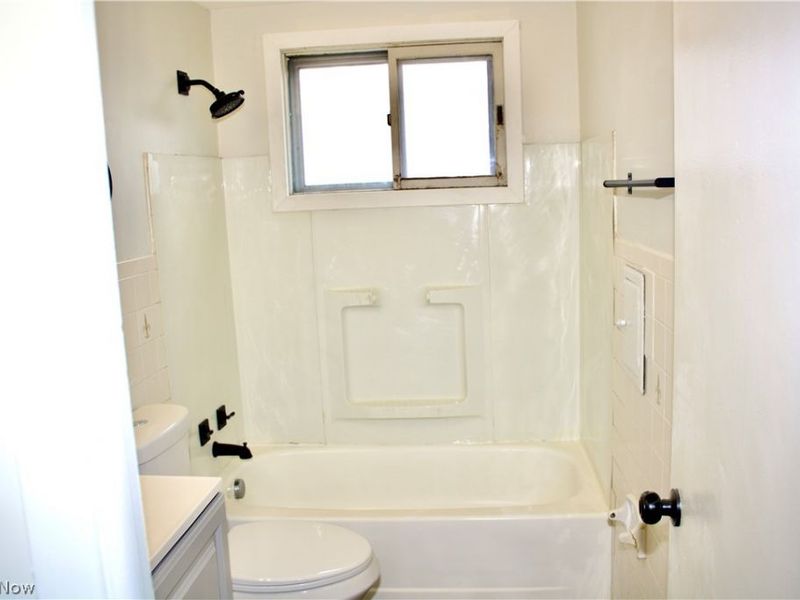 21506 Kenyon Street, Maple Heights, OH 44137 Photo 18