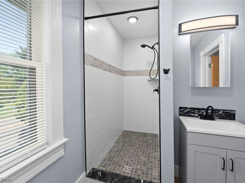 1738 Erie Street S, Massillon, OH 44646 Photo 9