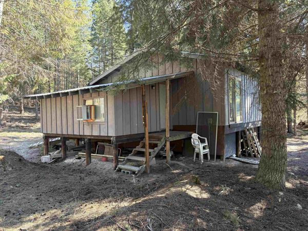 1394 Peter Swamp Rd, Colville, WA 99114