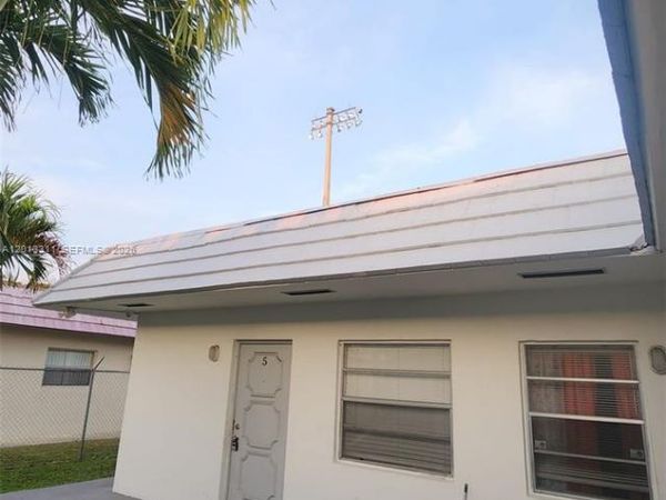 3970 NW 30th Ter , Unit 2, Lauderdale Lakes, FL 33309