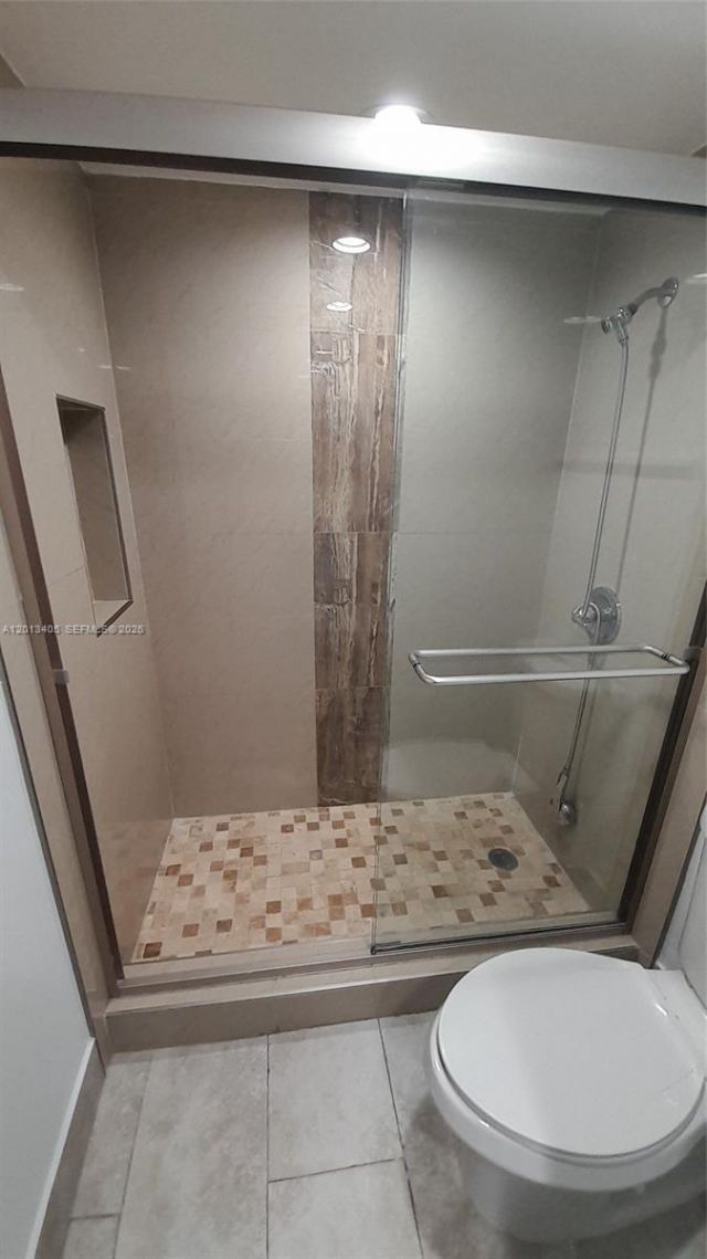 310 Fontainebleau Blvd, Unit 203, Miami, FL 33172 Photo