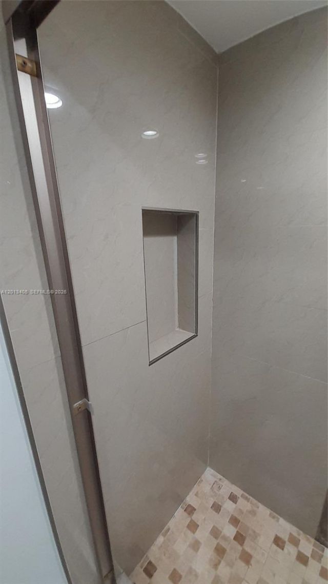 310 Fontainebleau Blvd, Unit 203, Miami, FL 33172 Photo