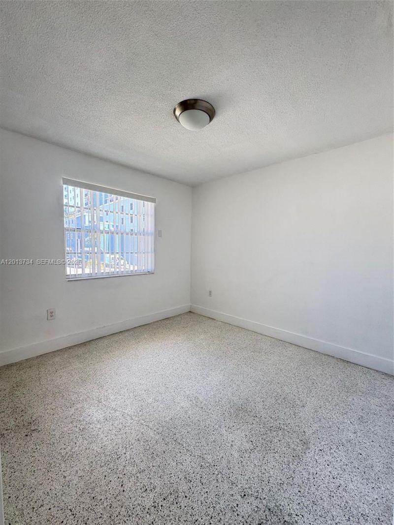 6373 SW 8th St , Unit 5, Miami, FL 33144 Photo