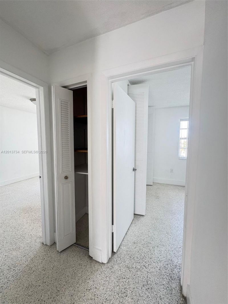 6373 SW 8th St , Unit 5, Miami, FL 33144 Photo