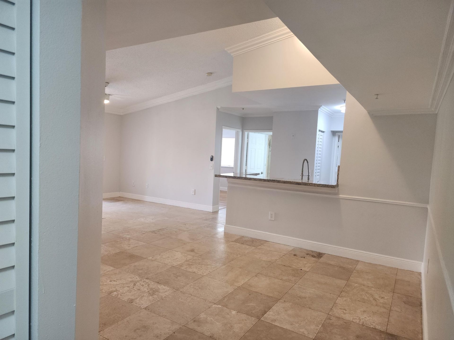 2494 Centergate Drive, Unit 301, Miramar, FL 33025 Photo