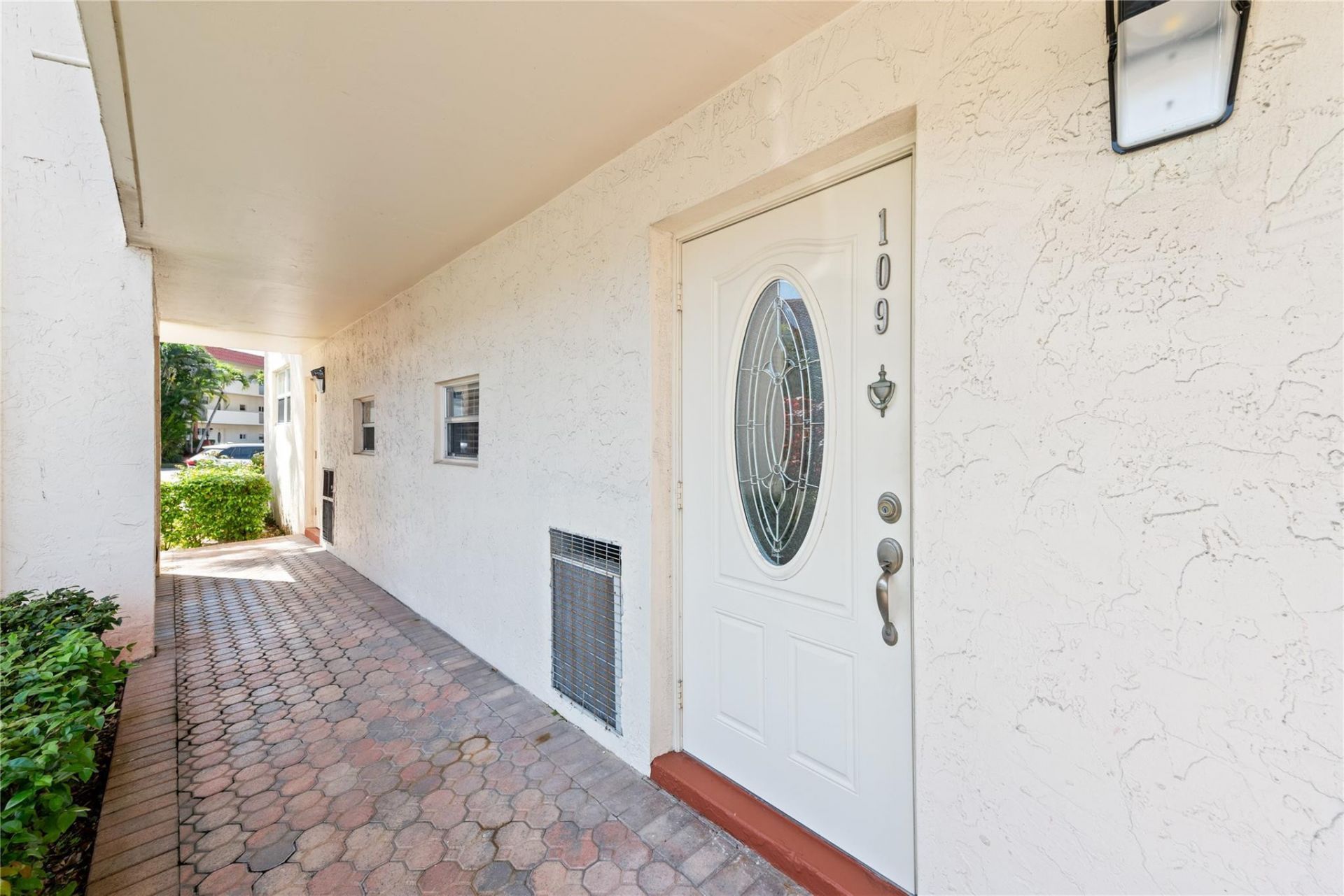 9420 S Hollybrook Lake Drive, Unit 109, Pembroke Pines, FL 33025 Photo