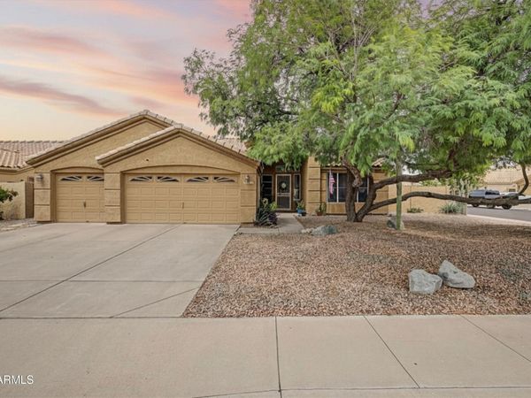 7156 E LOBO Avenue, Mesa, AZ 85209