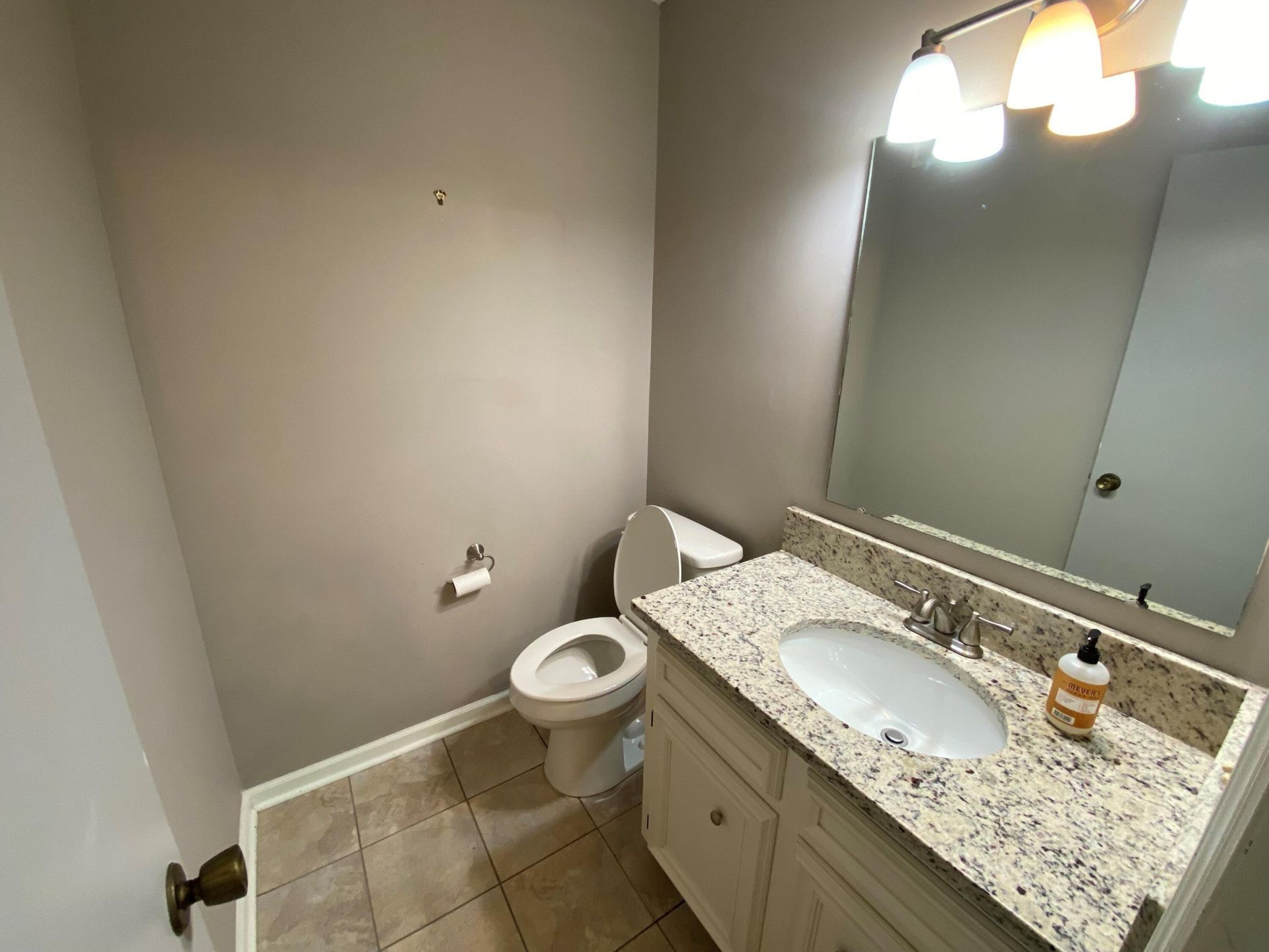 985 Bay Tree Circle Photo 16