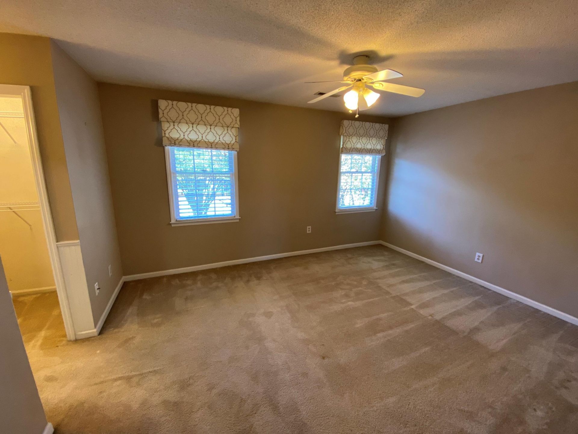 985 Bay Tree Circle Photo 19