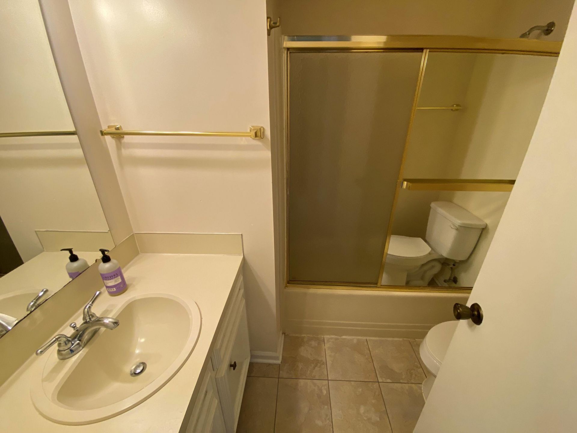 985 Bay Tree Circle Photo 25