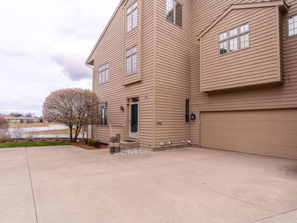 1659 E Harbour Towne Circle, Muskegon, MI 49441
