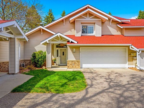 702 E Nicollet Boulevard, Burnsville, MN 55337