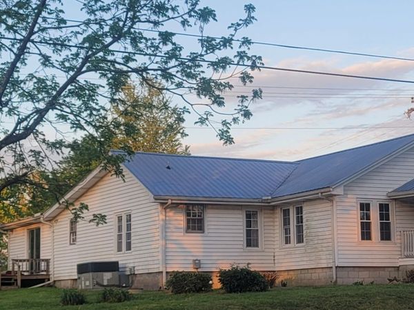 19 Turkey Scratch Rd, Spencer, TN 38585