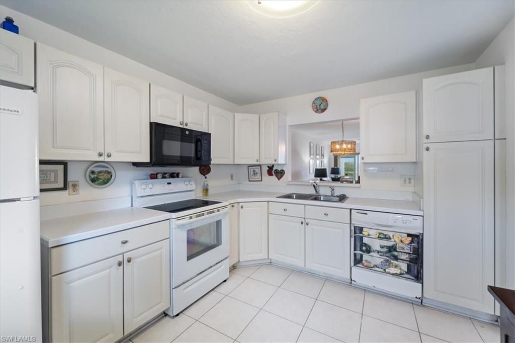 307 Goodlette-frank Rd S, Unit B202, Naples, FL 34102 Photo