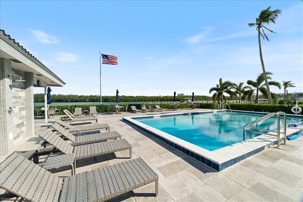 307 Goodlette-frank Rd S, Unit B202, Naples, FL 34102 Photo