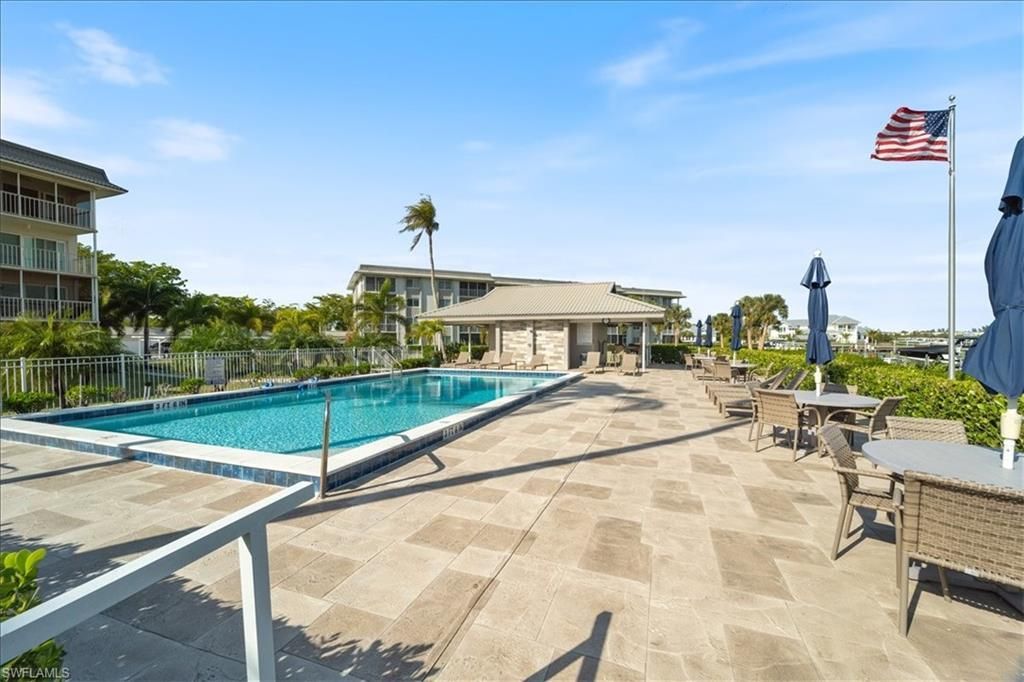 307 Goodlette-frank Rd S, Unit B202, Naples, FL 34102 Photo