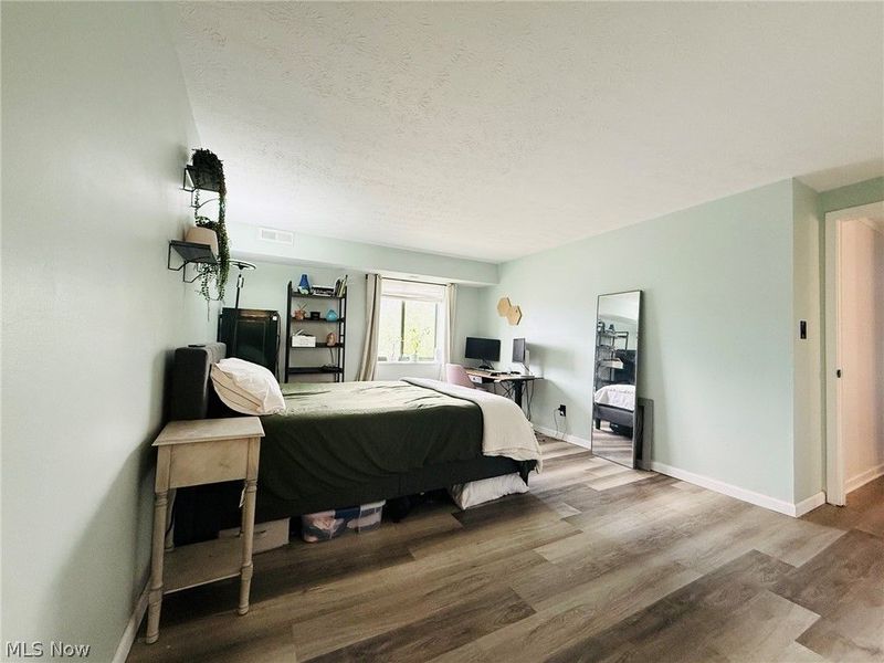 9731 Sunrise Boulevard, Unit M31, North Royalton, OH 44133 Photo 13