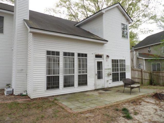 105 Fairbury Drive Photo 13