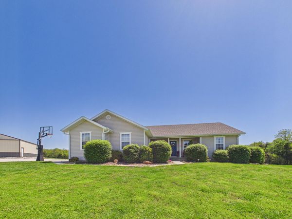 26 Terrace Lane, Buffalo, MO 65622