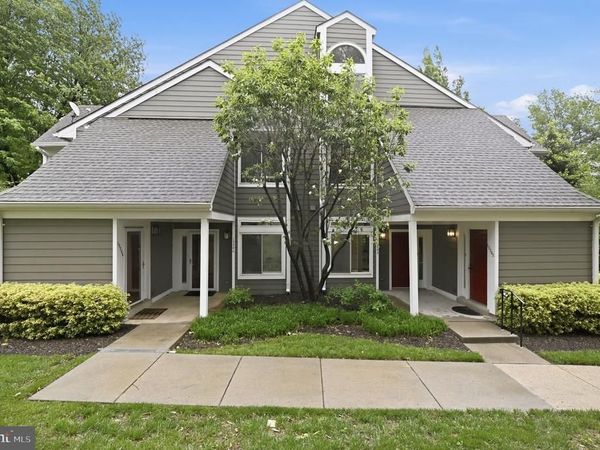 12202 FORT BUFFALO CIRCLE, Unit 528, FAIRFAX, VA 22033