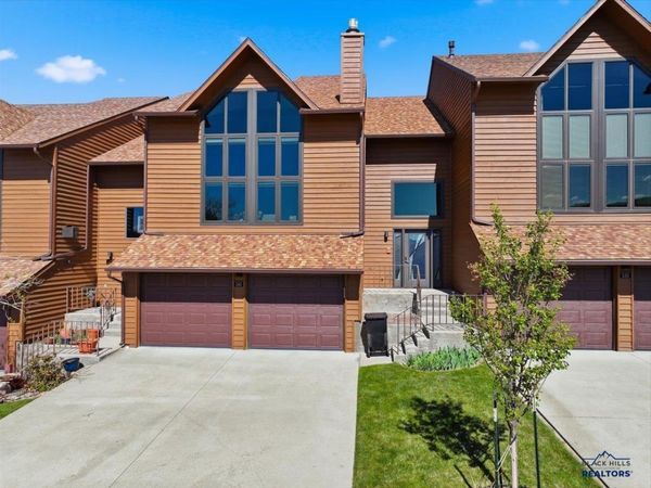 340 FAIRWAY DR, Spearfish, SD 57783