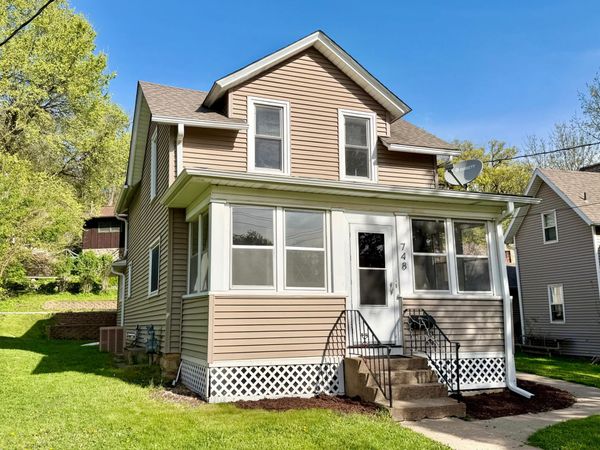 748 West Avenue, Red Wing, MN 55066