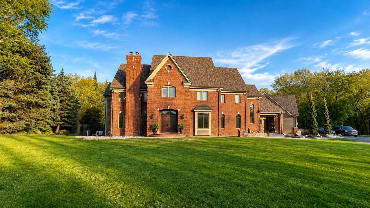 8140 134th Street W, Apple Valley, MN 55124