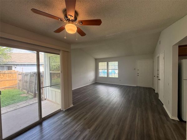 512 Willowbend CV, Round Rock, TX 78664