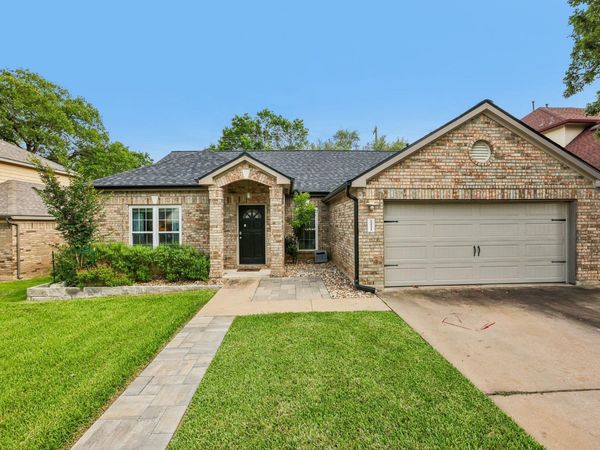 2223 Mockingbird DR, Round Rock, TX 78681