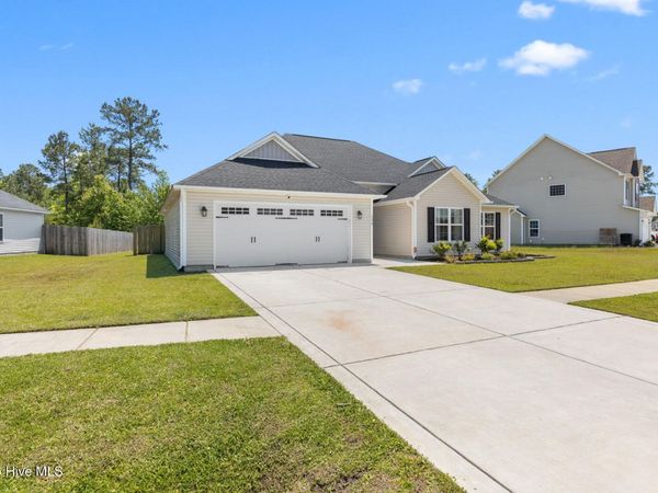 198 Moonstone Court , Jacksonville, NC 28546