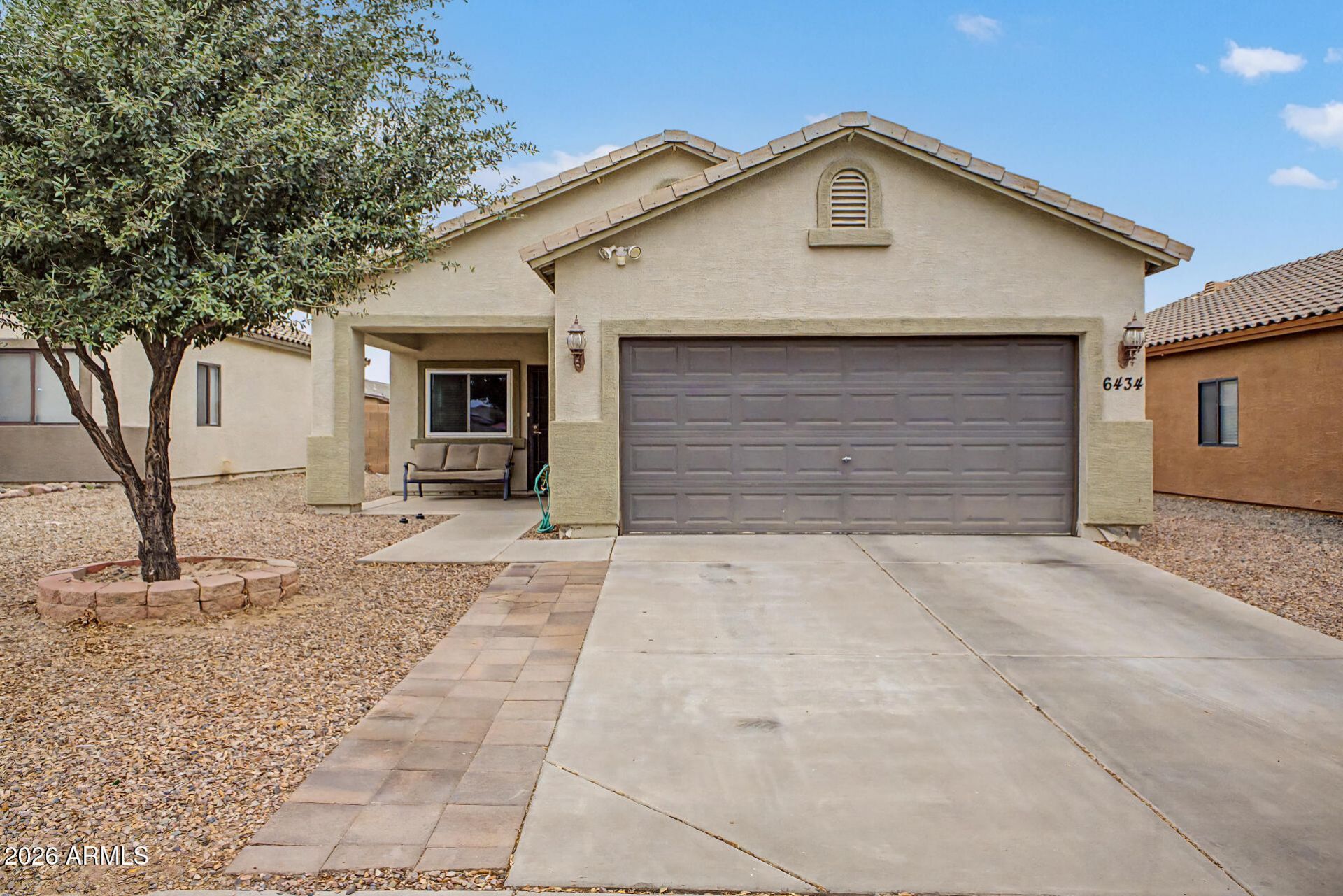 6434 S 10th Drive, Phoenix, AZ 85041 Main Photo