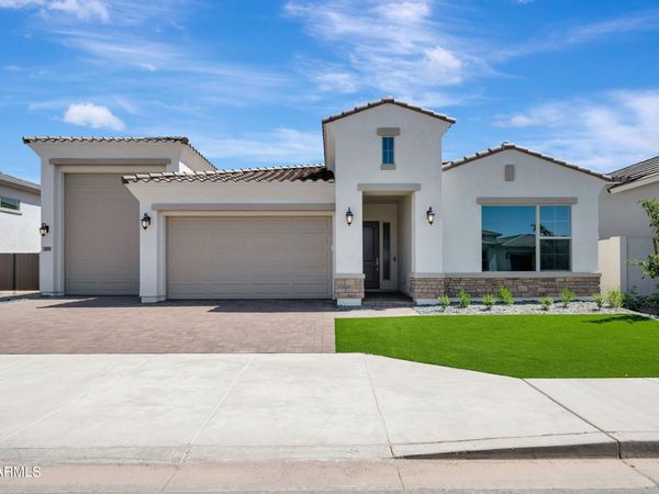 2909 E PICUAL Avenue, San Tan Valley, AZ 85140