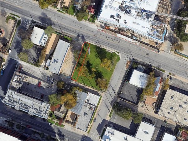 915 E 7th ST, Austin, TX 78702