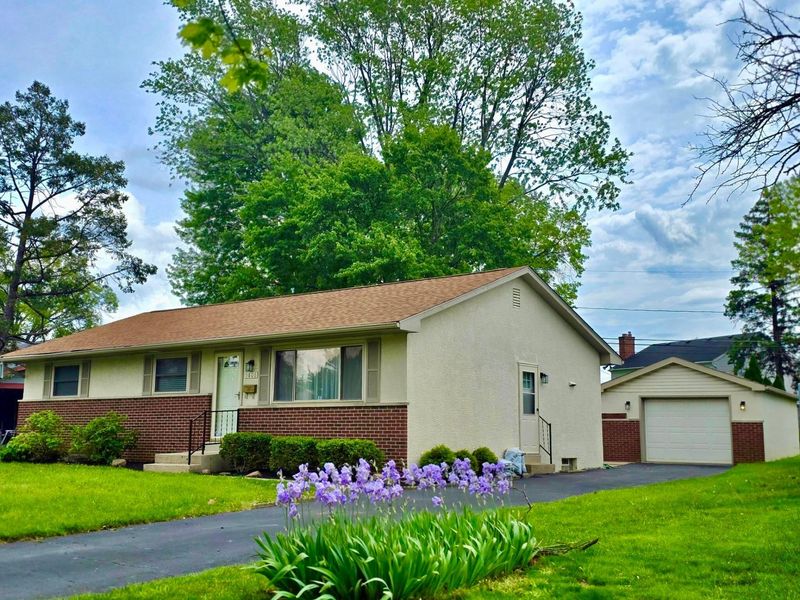 5806 Satinwood Drive, Columbus, OH 43229 Photo 1