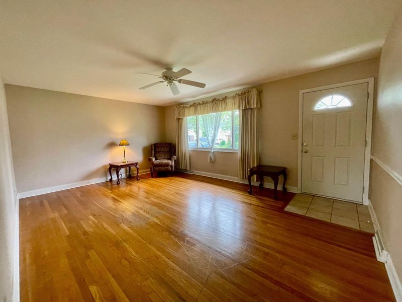 5806 Satinwood Drive, Columbus, OH 43229 Photo 3