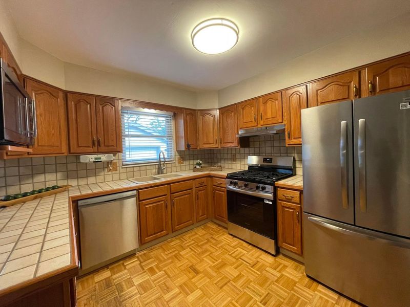 5806 Satinwood Drive, Columbus, OH 43229 Photo 8
