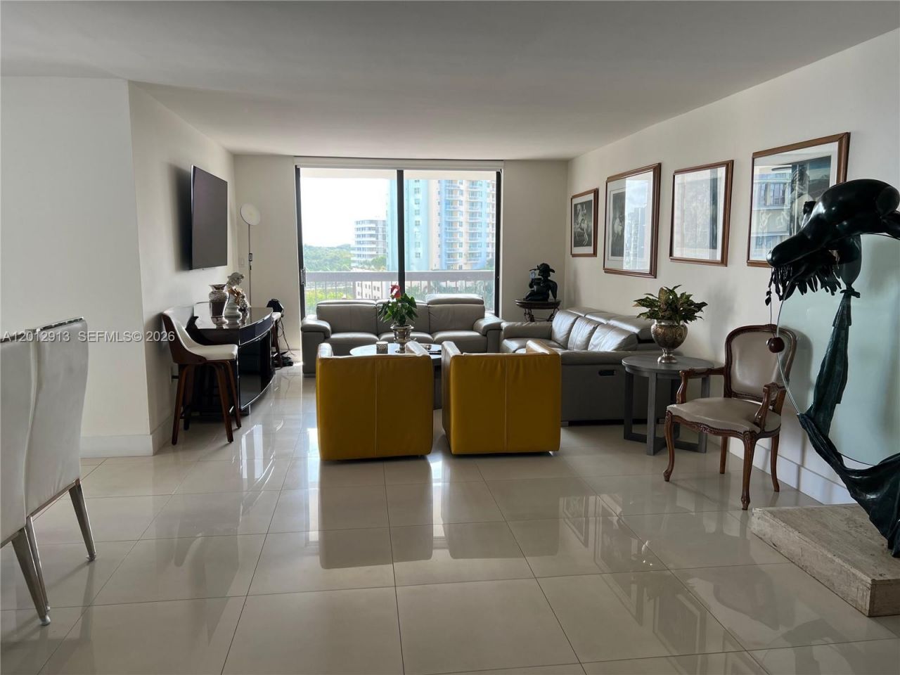 2333 Brickell Ave, Unit 812, Miami, FL 33129 Photo