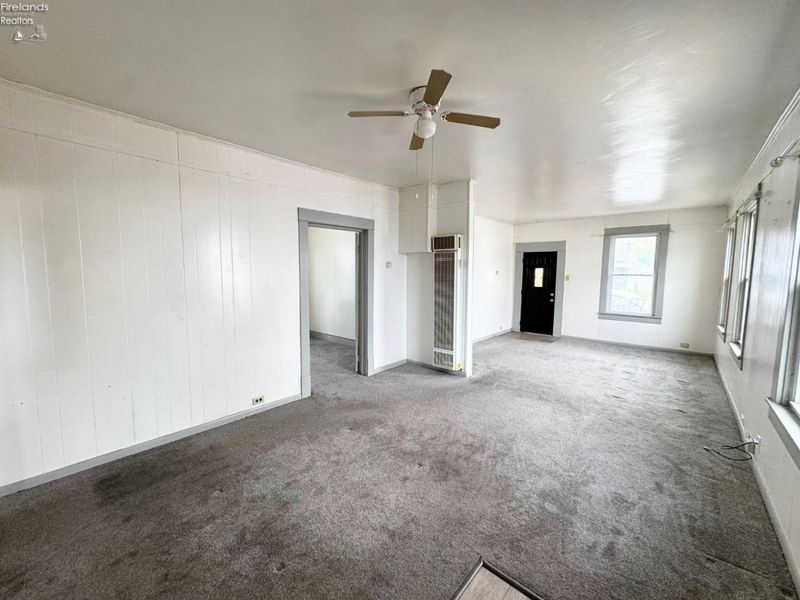 908 Ontario Street, Sandusky, OH 44870 Photo 3