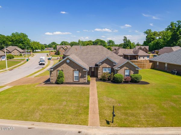 8 Reflection Cove , Jackson, TN 38305