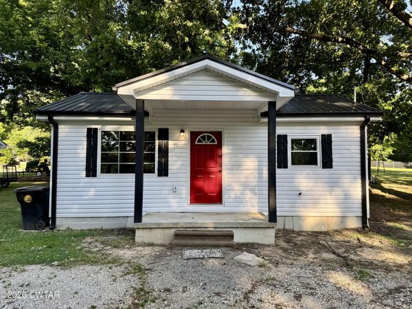 228 High Avenue , Dyersburg, TN 38024