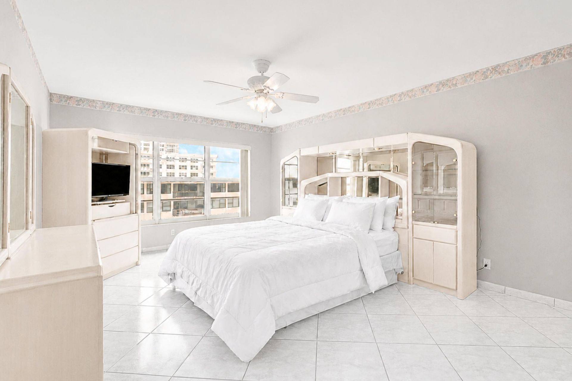3750 Galt Ocean Drive, Unit 1710, Fort Lauderdale, FL 33308 Photo