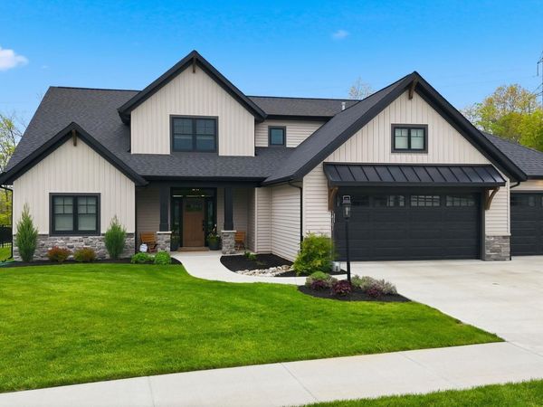 14101 Elderflower Cove, Fort Wayne, IN 46845
