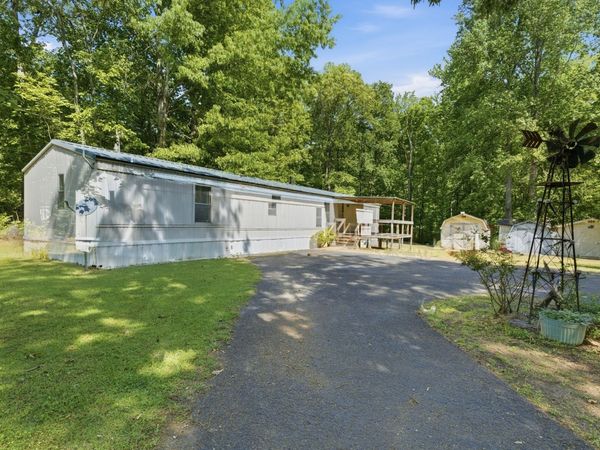 104 Enfield Dr, Beechgrove, TN 37018