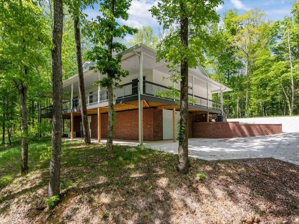 6130 Clydeton Rd , Waverly, TN 37185