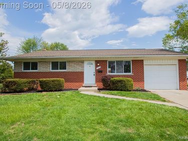 31000 Fall, Fraser, MI 48026