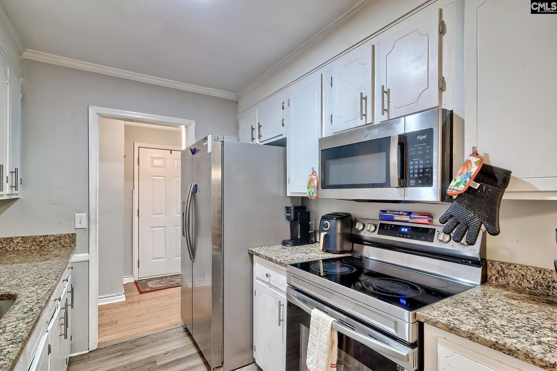 419 Parlock Road  Photo 10