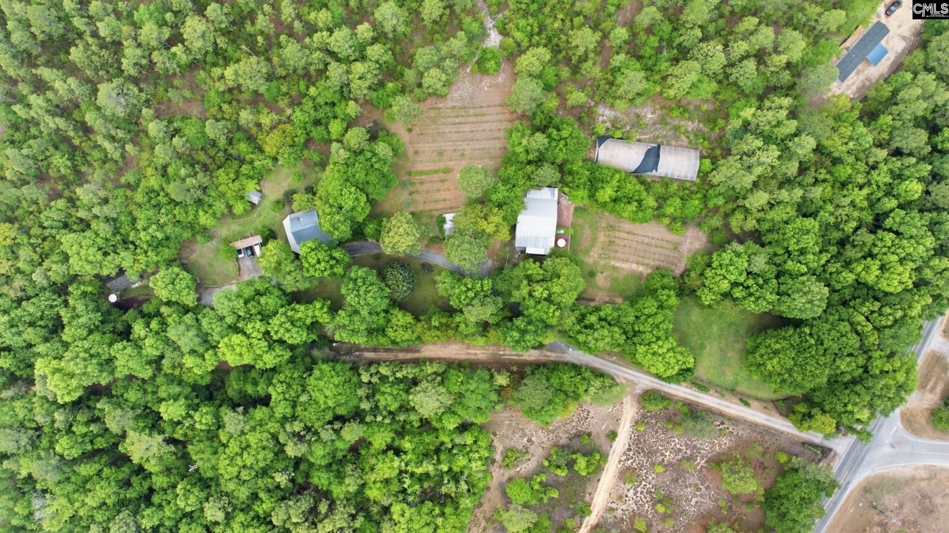 601 Mack  Photo 36