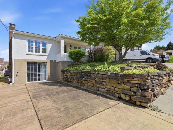 111 Maryland Avenue, Vandergrift, PA 15690