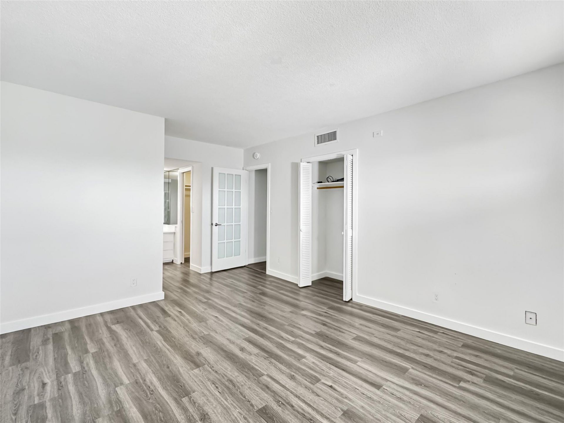 2950 N Palm Aire Drive, Unit 506, Pompano Beach, FL 33069 Photo