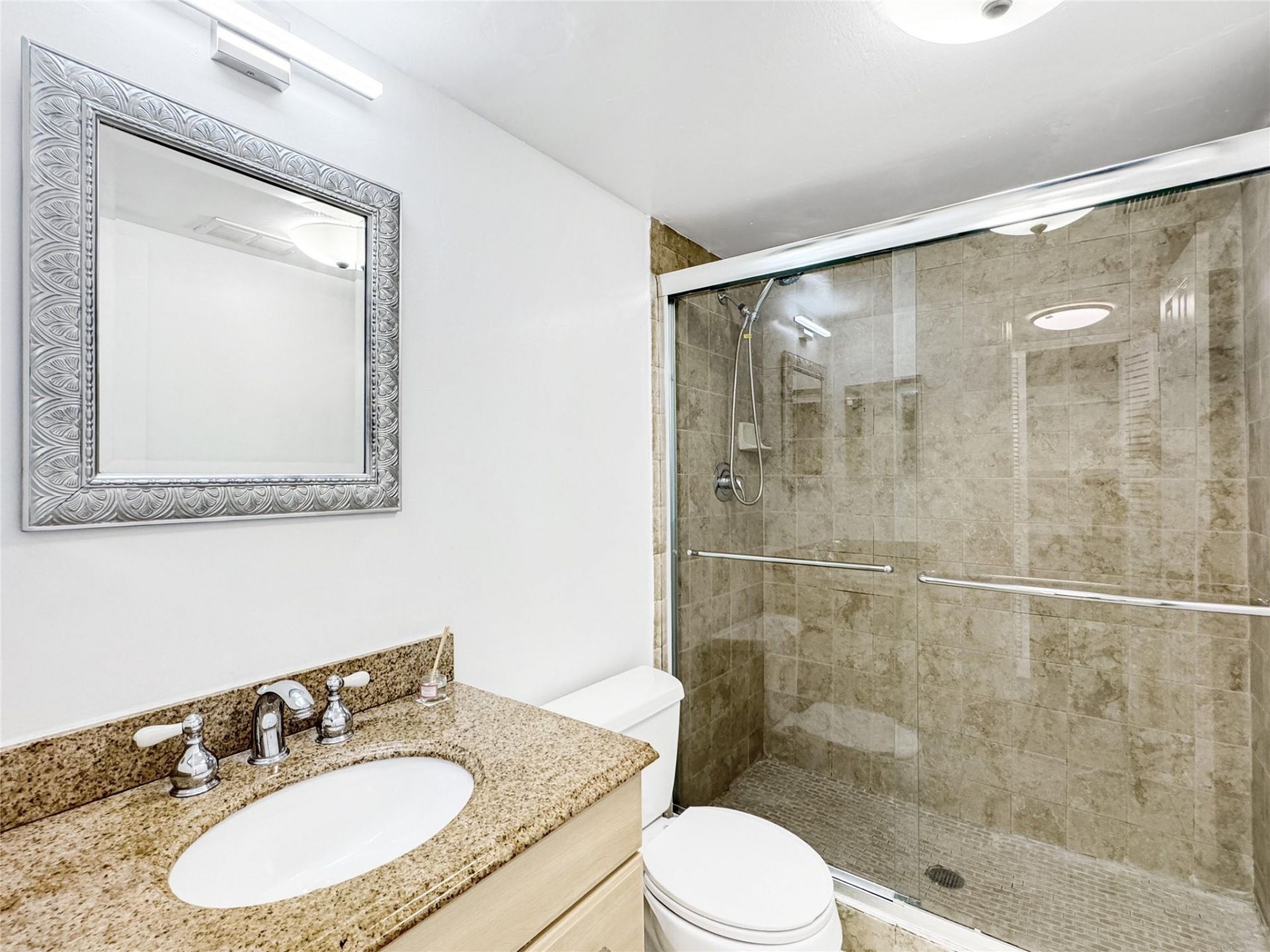 2950 N Palm Aire Drive, Unit 506, Pompano Beach, FL 33069 Photo